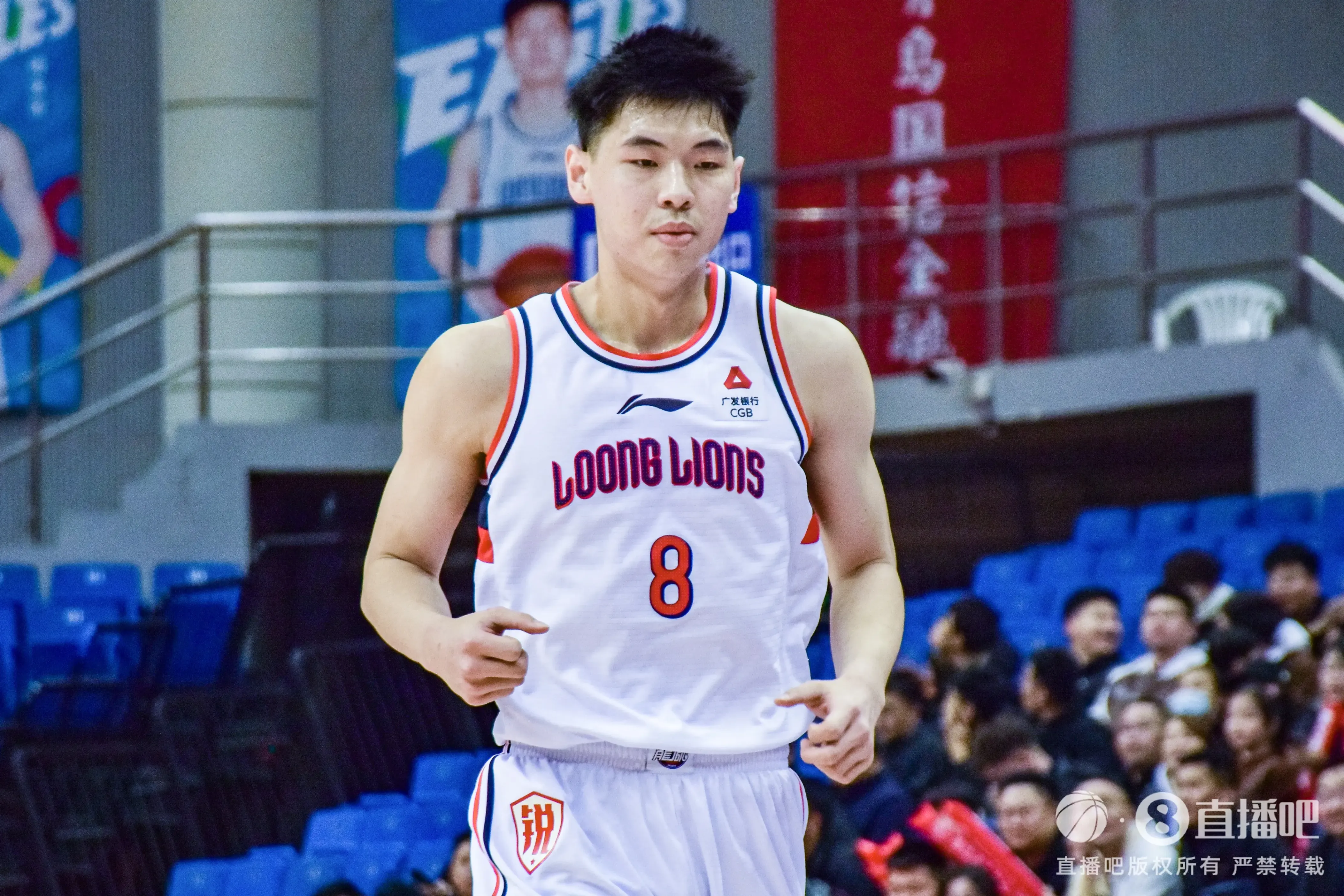 国睿信配 媒体人：广州的模式在欧洲足坛常见 成熟职业联赛应允许这种球队