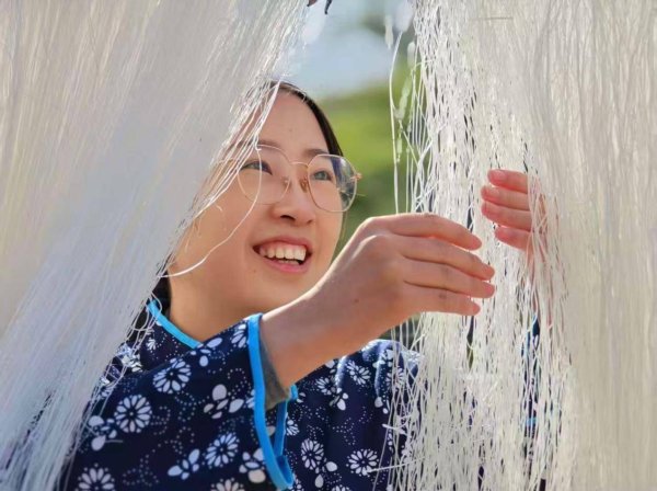 黑牛策略 行进中国丨根根银丝变“金丝”